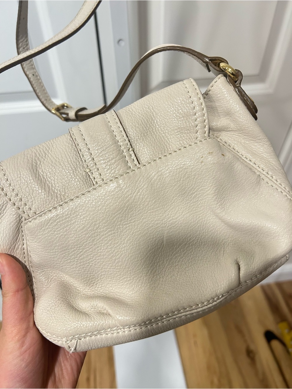 Michael Kors Crossbody - Picture 2 of 4